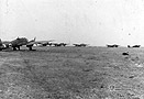 Niemieckie samoloty bombowe He-111 na lotnisku. Zdjcie 2.