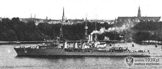 ORP "Wicher" w porcie. 