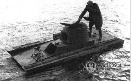 PZIn.130 podczas próby pywania w jeziorze Lubi, listopad 1937